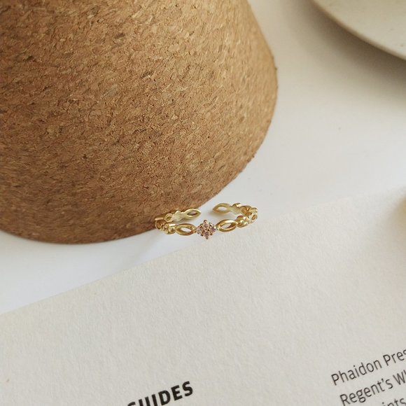 18K Goldplated Minimalist Geometric Chain Ring 925 - Picture 7 of 8